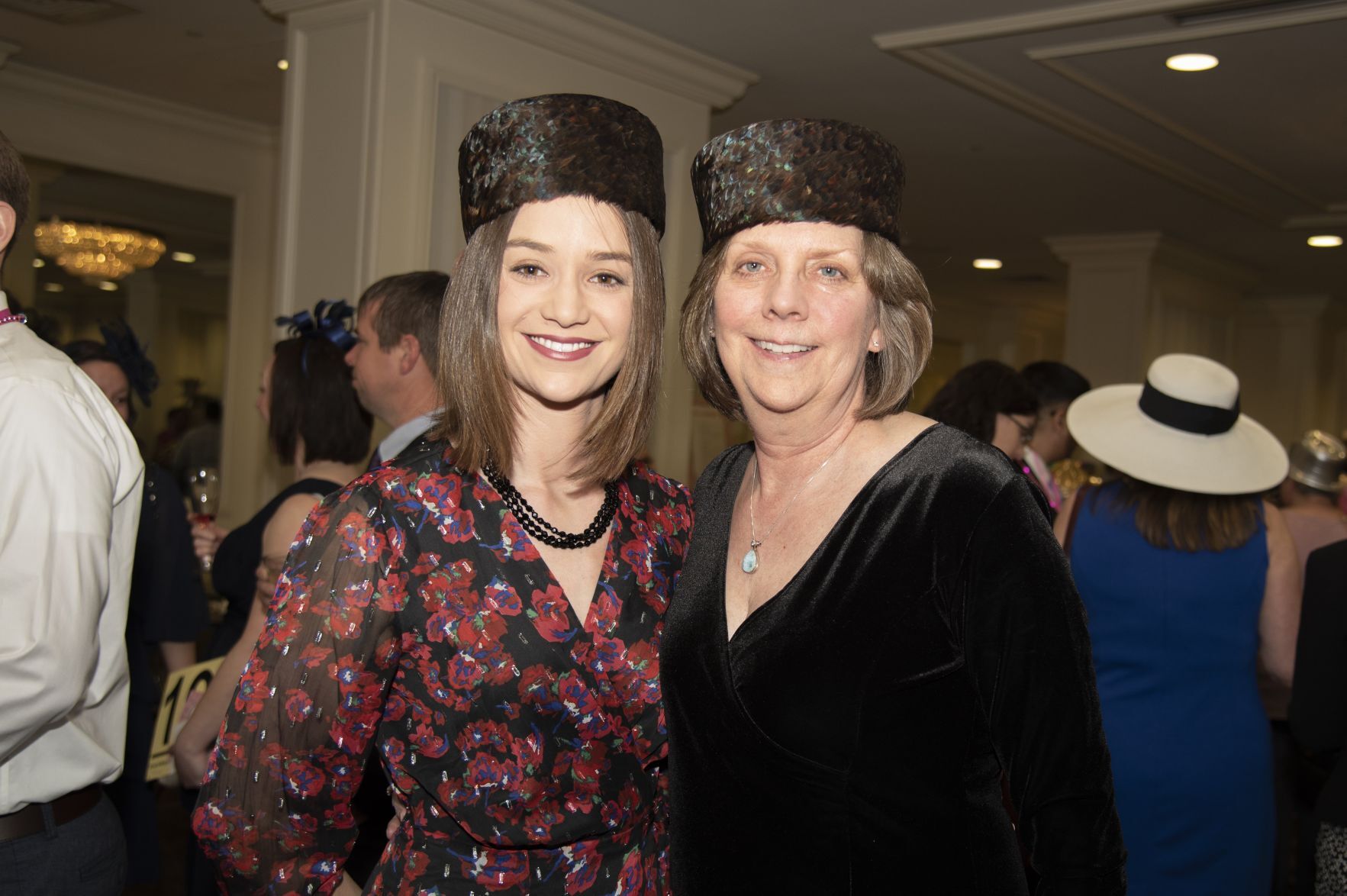 Tessa Landgraf, Sue Oliaro